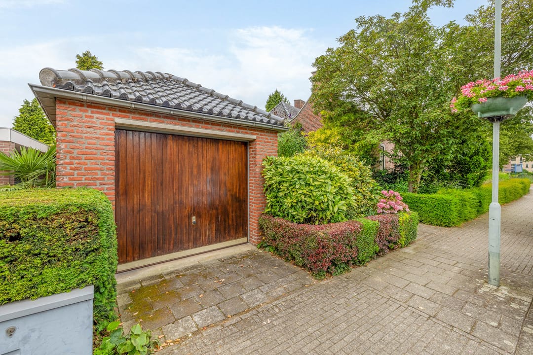 Foto 41 van Raadhuislaan 1