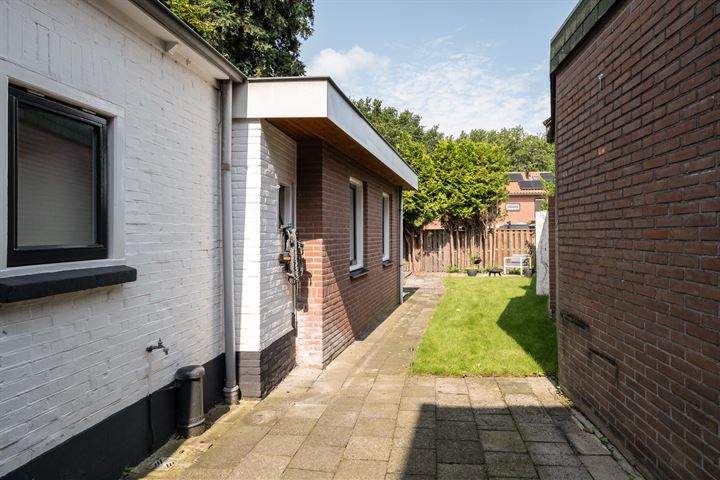 Bekijk foto 22 van Hengelosestraat 42