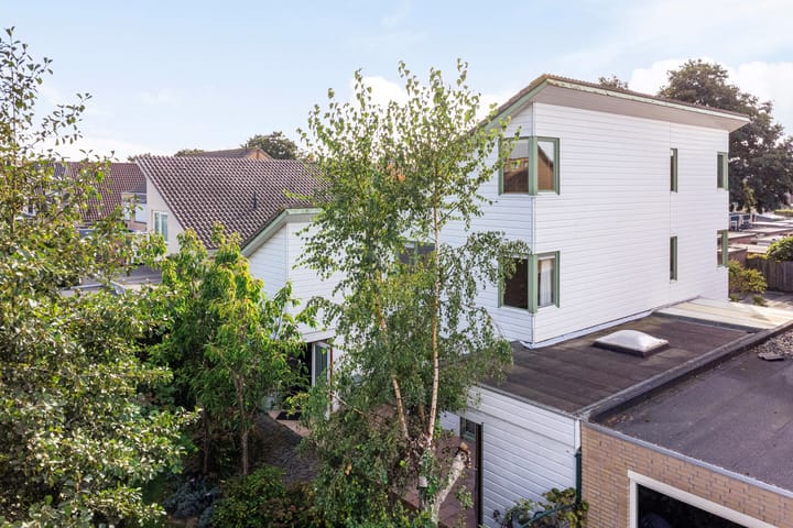 Photo 9 of Leeuweriklaan 46