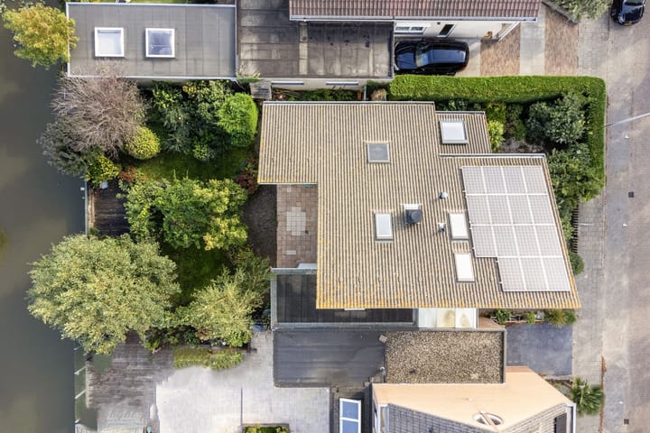 Photo 10 of Leeuweriklaan 46