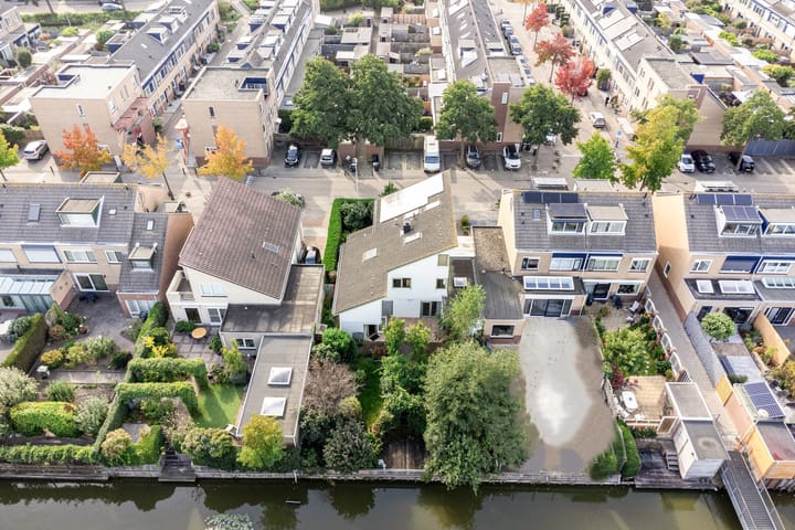 Photo 30 of Leeuweriklaan 46