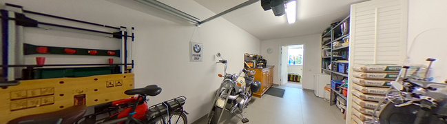 Bekijk 360° foto van Garage van Roockershuys 2