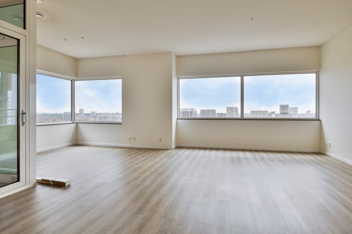 Foto 2 van Van der Hoevenplein 78