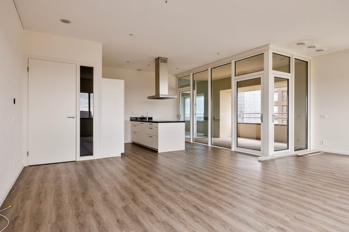 Foto 6 van Van der Hoevenplein 78