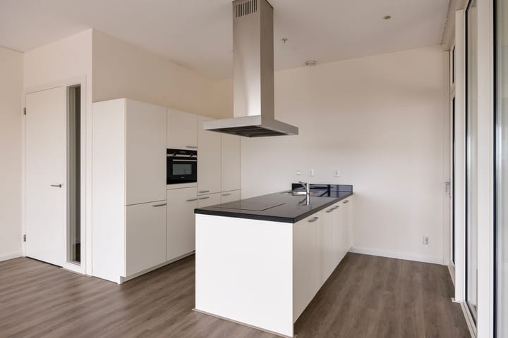 Foto 7 van Van der Hoevenplein 78