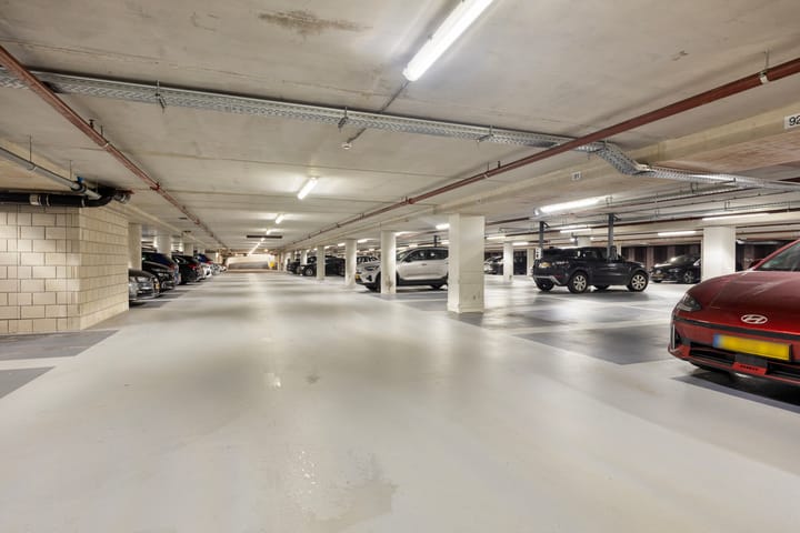 Foto 20 van Van der Hoevenplein 78