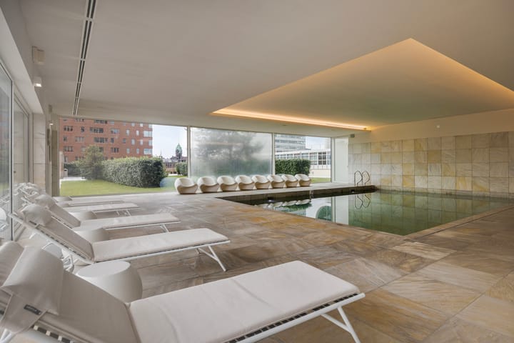 Foto 22 van Van der Hoevenplein 78