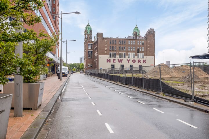 Foto 38 van Van der Hoevenplein 78