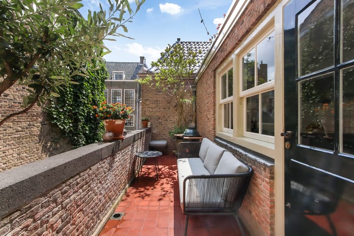 Foto 15 van Grotekerksbuurt 4