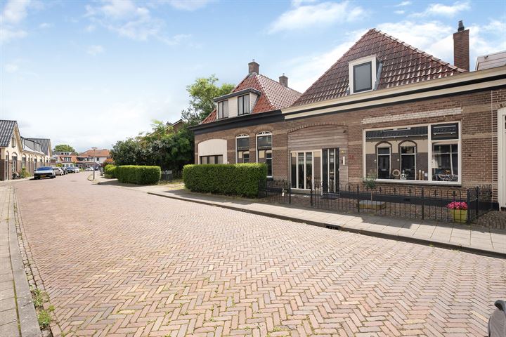 Bekijk foto 1 van 2e Oostwijkstraat 10