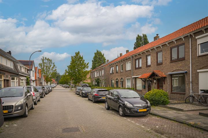 Bekijk foto 28 van Baardwijksestraat 83