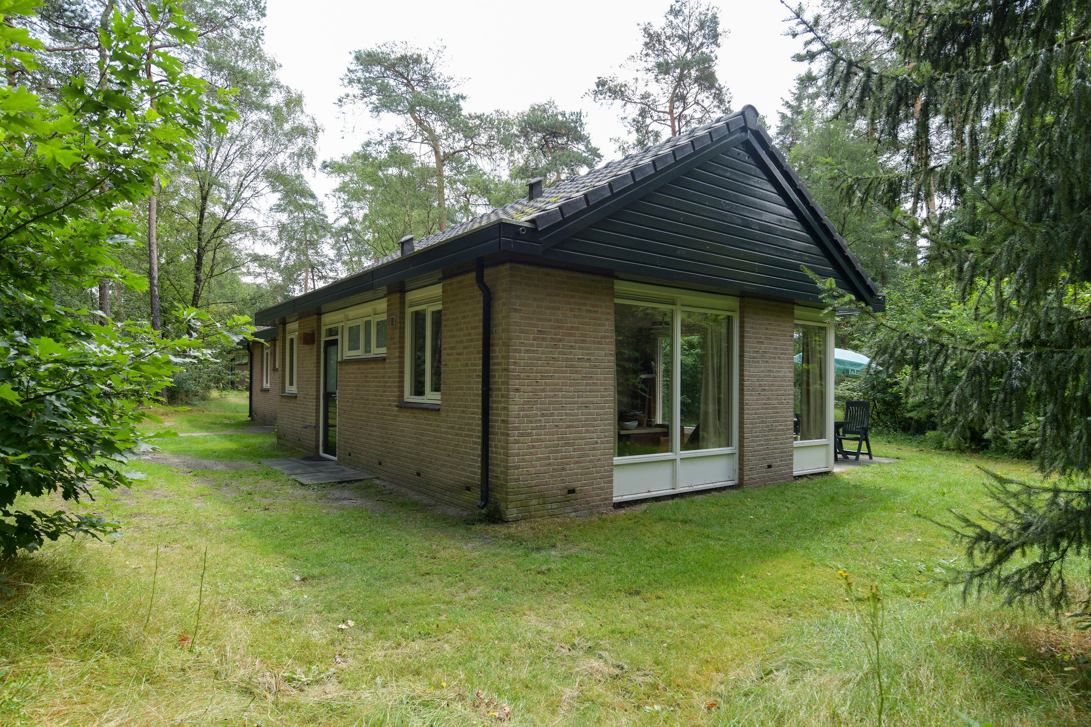 2-bedroom freehold villa in Uddel — photo 3 of 5