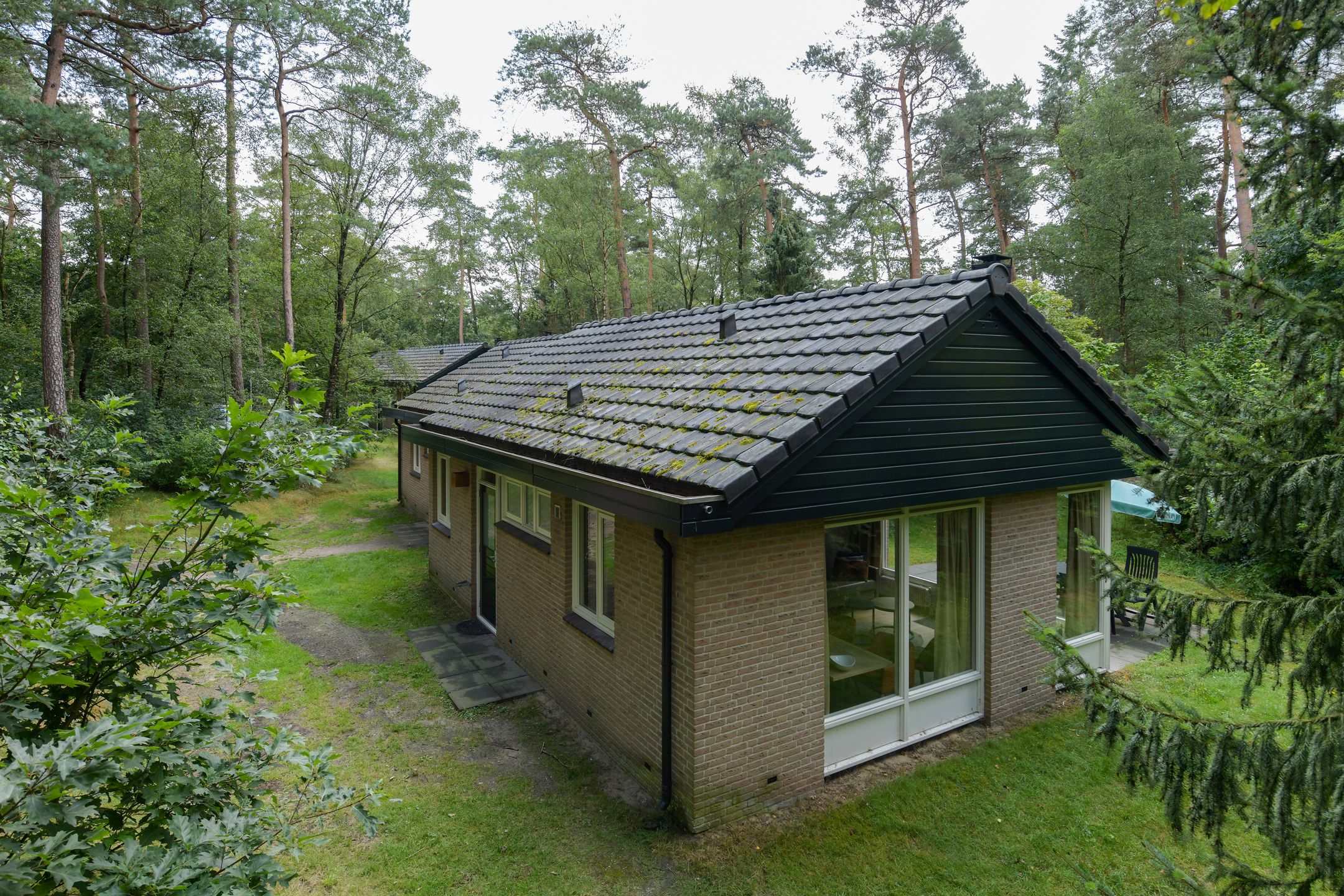 2-bedroom freehold villa in Uddel — photo 4 of 5