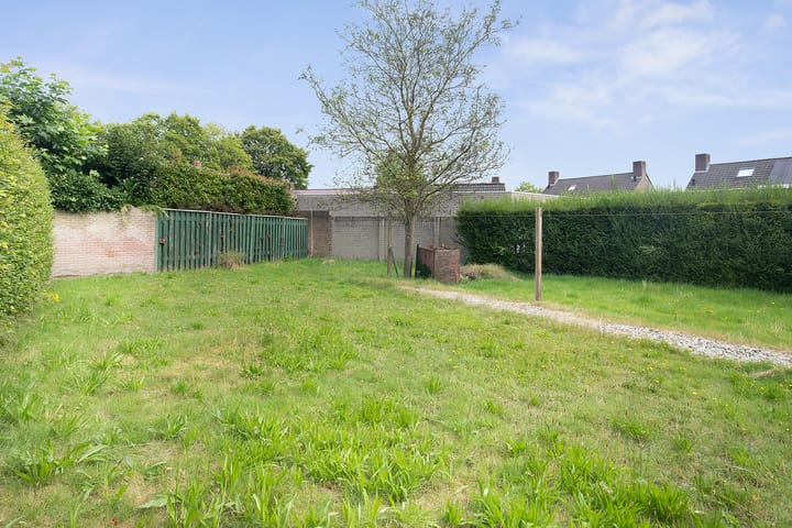 Foto 28 van Rogier van Leefdaelstraat 24