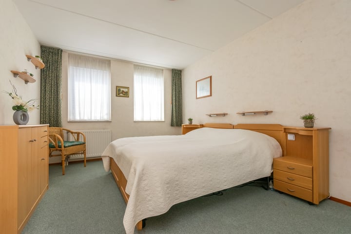 Bekijk foto 4 van Gruythuysenlaan 18