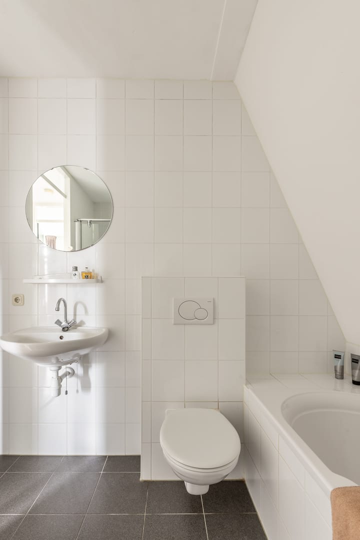 Foto 14 van Warmoeshof 6