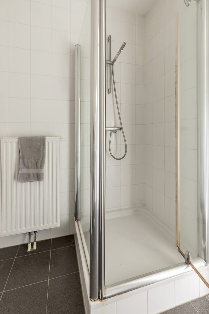 Foto 15 van Warmoeshof 6