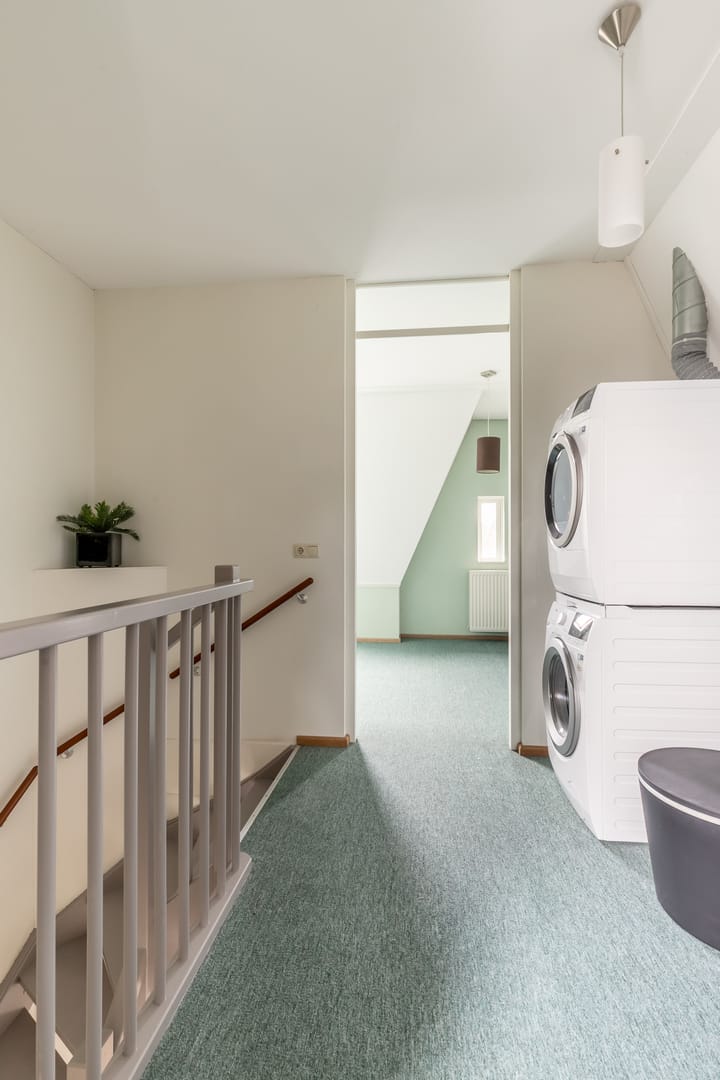 Foto 17 van Warmoeshof 6