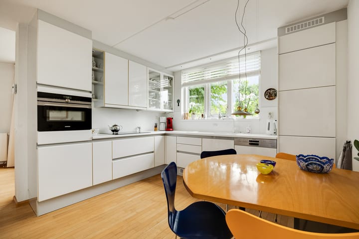 Foto 25 van Bomela 9