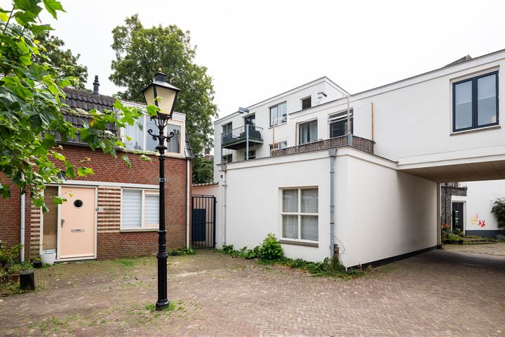 Bekijk foto 1 van Wijde Begijnehof 33