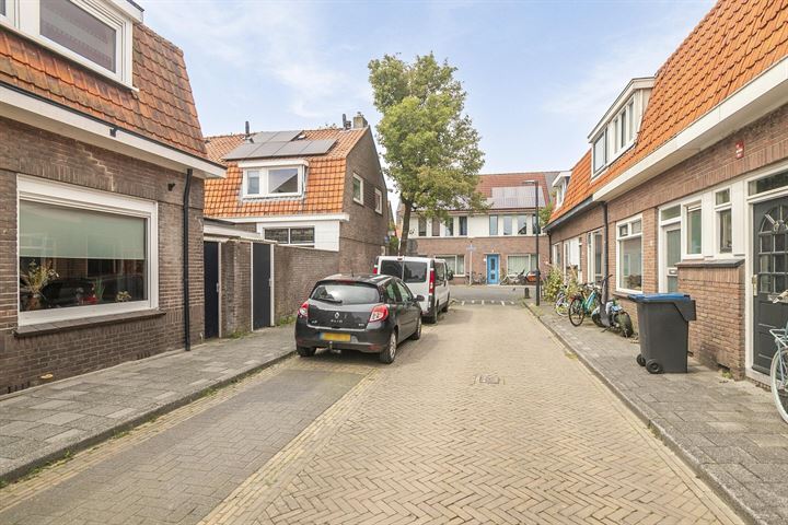 Bekijk foto 27 van Frederik Hendrikstraat 44