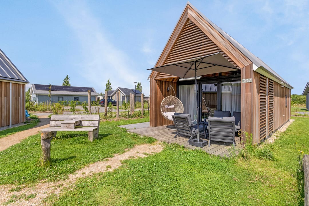 Foto 1 van Zeedijk 24-907