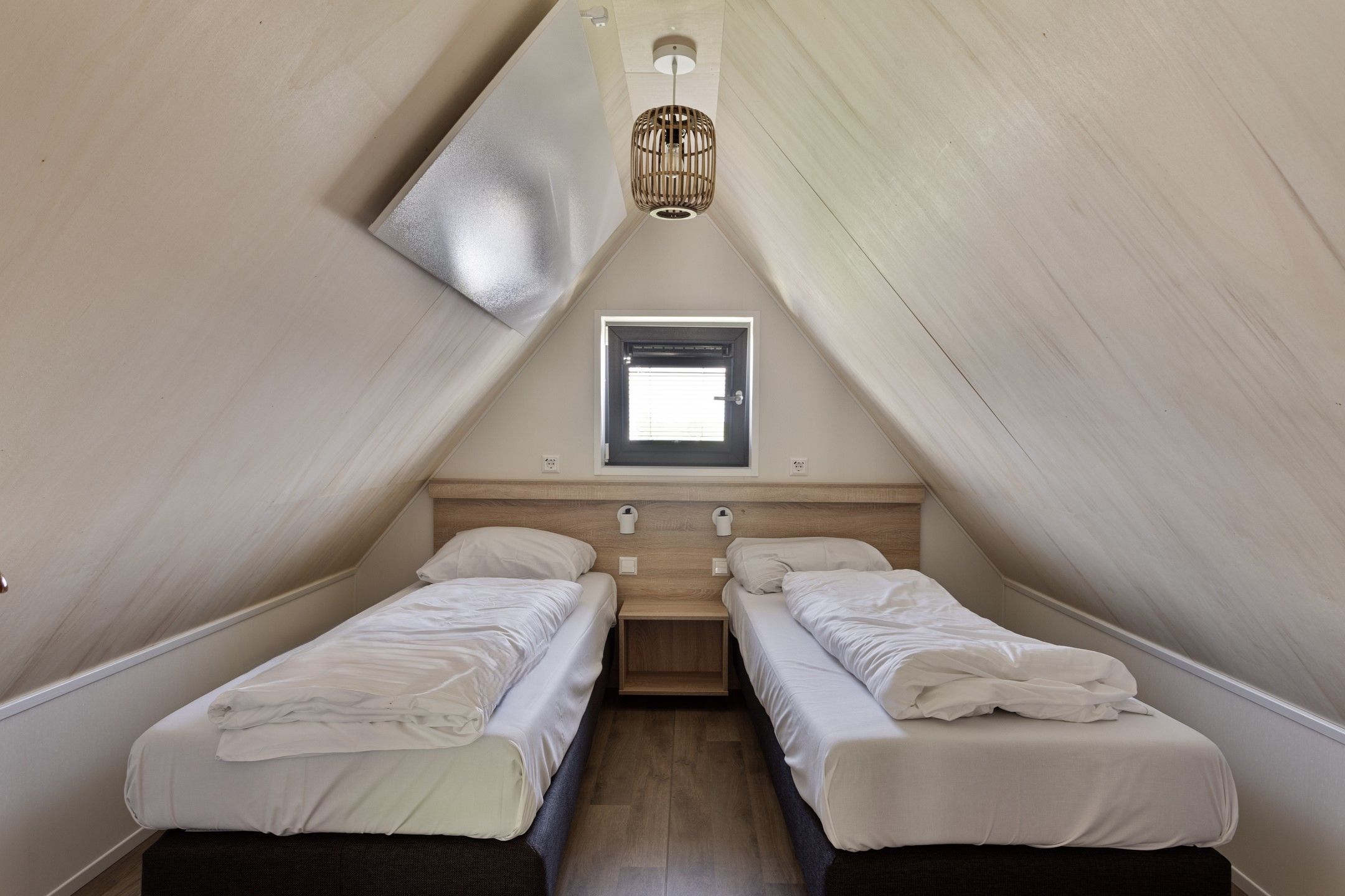 Foto 3 van Zeedijk 24-907