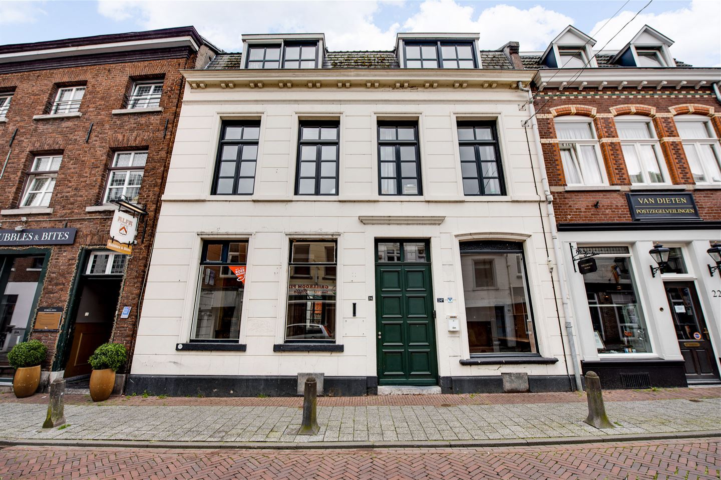 Bekijk foto 1 van Bakkerstraat 24