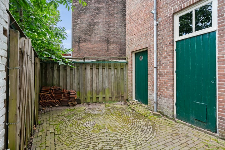 Bekijk foto 22 van Willemstraat 2