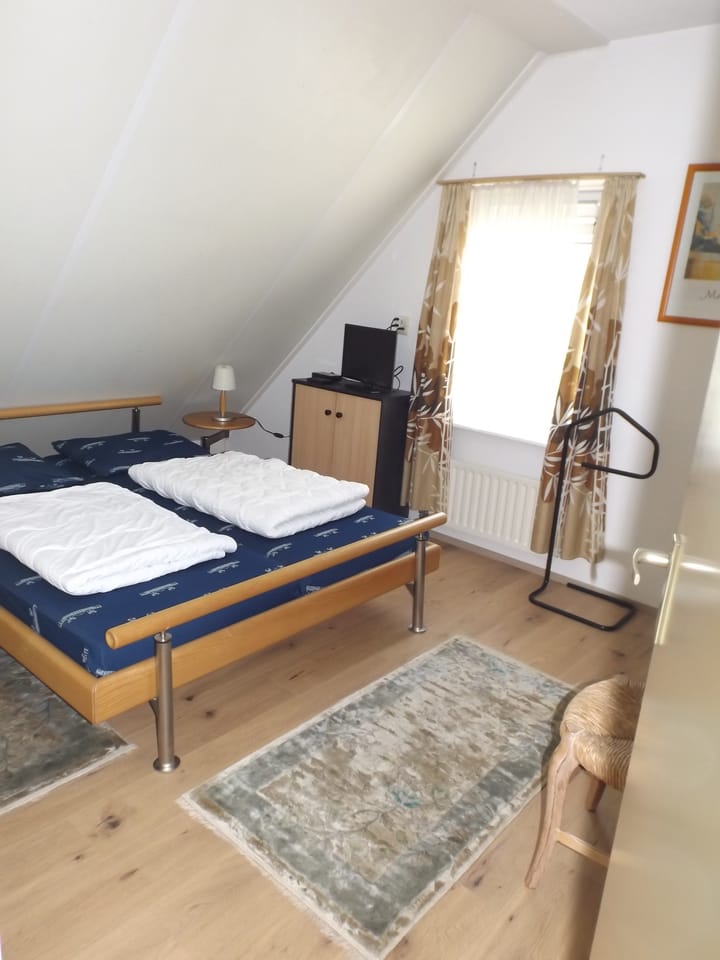 Photo 15 of Strand 84