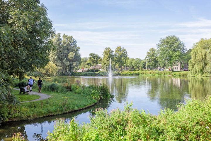 Bekijk foto 34 van Huygensstraat 24