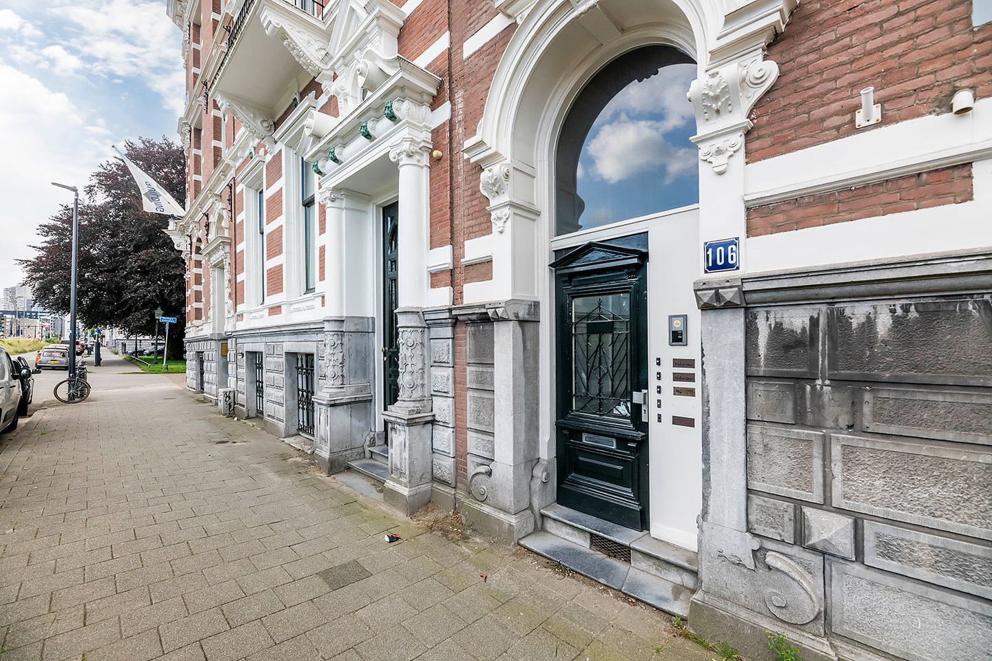 Bekijk foto 2 van Westzeedijk 106