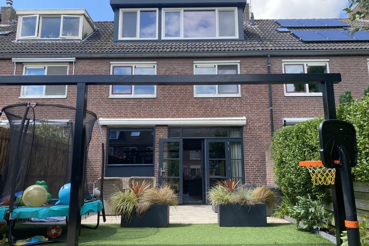 Bekijk foto 14 van Debussystraat 6