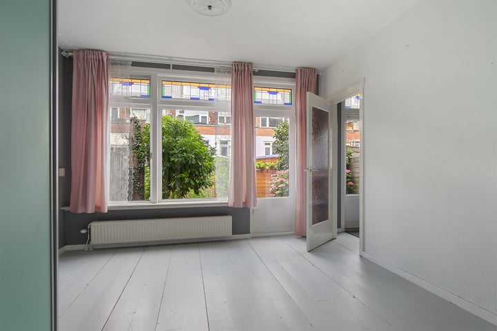 Foto 2 van Nieuwenhoornstraat 57-B