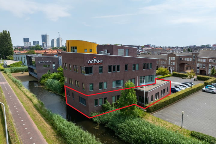 Jan Campertlaan 8, Spijkenisse