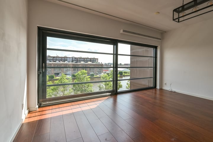 Photo 9 of Spaarndamseweg 80-Q