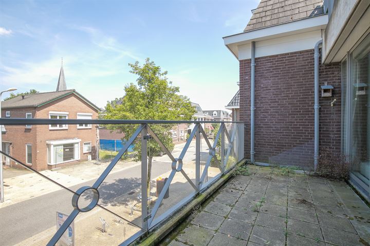 Bekijk foto 4 van Voorstraat 39-C