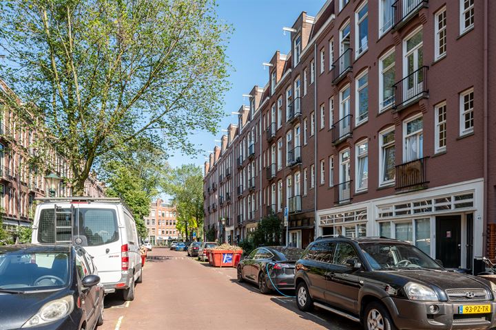 Bekijk foto 1 van Eerste Keucheniusstraat 37-2