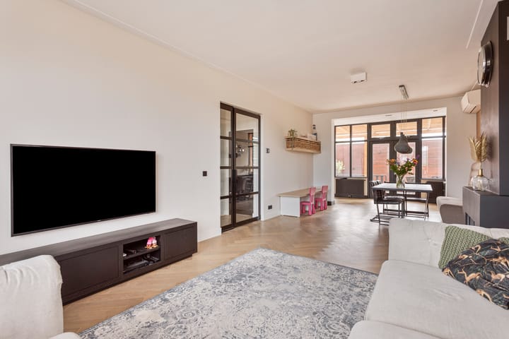 Foto 10 van Leidsestraat 77