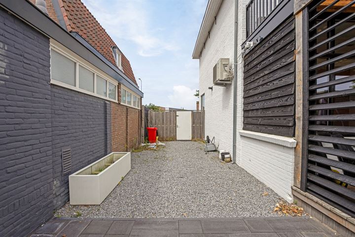 View photo 24 of Leidsestraat 77