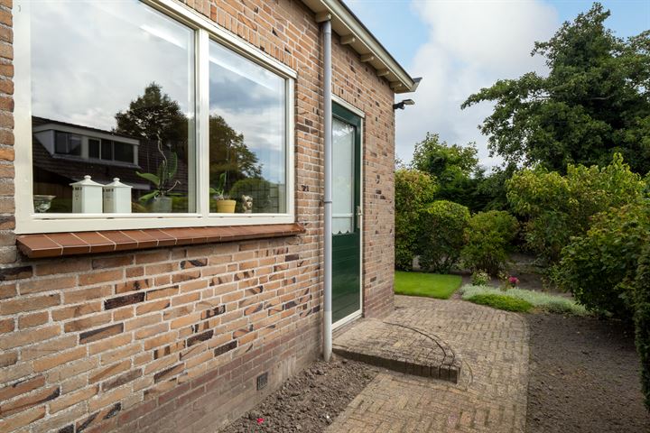 Bekijk foto 50 van Graaf Willemstraat 18