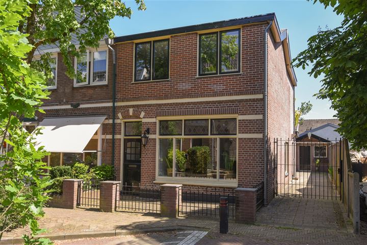 Bekijk foto 1 van Tulpstraat 19