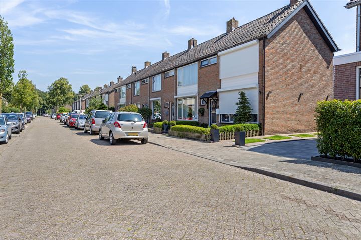 Bekijk foto 19 van Dr Ensinkstraat 57