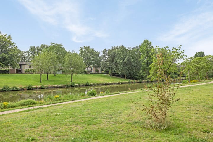 Foto 15 van Waterleliestraat 36