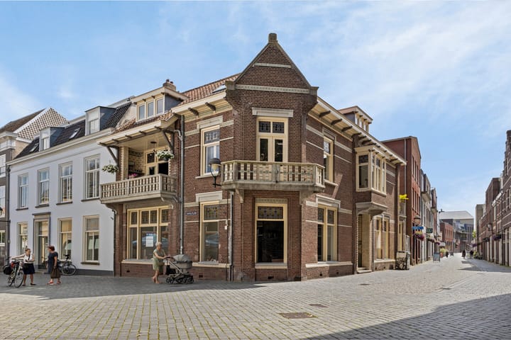 Foto 61 van Lombardenstraat 16