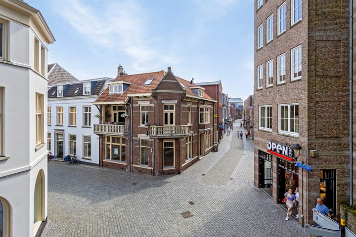 Foto 62 van Lombardenstraat 16