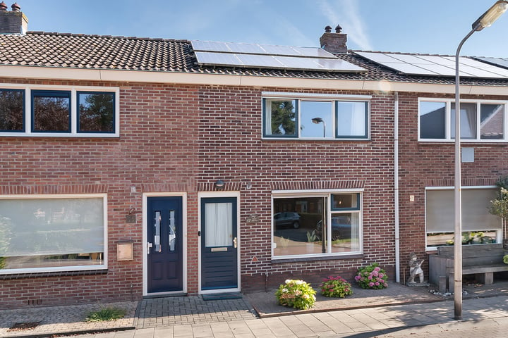 Bekijk foto 34 van Anjelierstraat 17