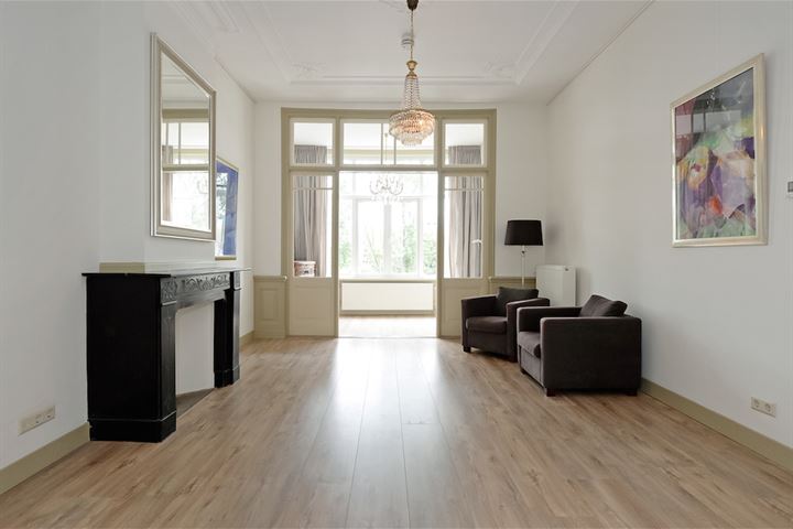 View photo 4 of Obrechtstraat 416