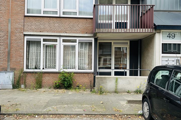 Bekijk foto 1 van Baloeranstraat 51