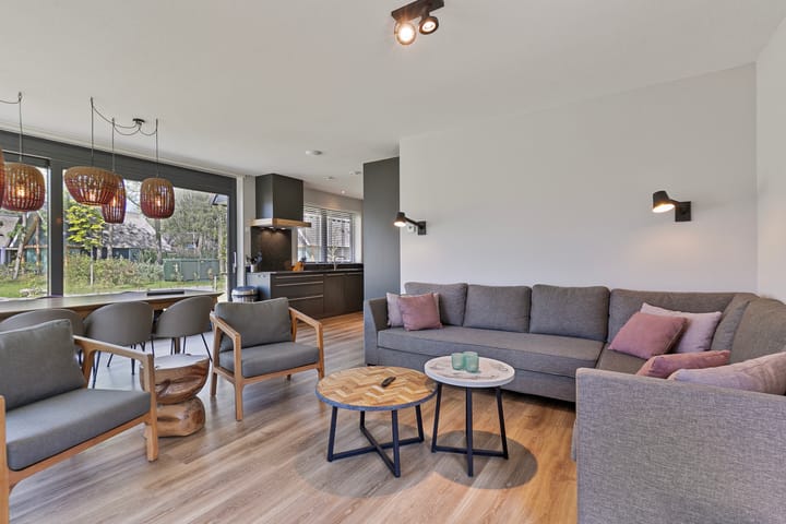 Photo 2 of Valtherweg 36-543